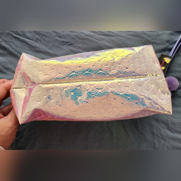 NWT NOBO Brand, Small Iridescent Pink Clutch - Picture 4 of 8